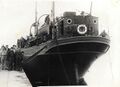 האניה 'פדה' מתארגנת בנמל לה-ספציה כספינת מעפילים דב הוז אפריל 1946.