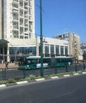 שדרות הרצל (כביש 412) בקטע המרכזי בראשון לציון, שם שכנה עד המאה ה-21 התחנה המרכזית הישנה, וכיום נמצא בה מסוף אוטובוסים גדול בנייני מגורים