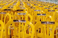 99913 the kidnapped square - the empty chairs PikiWiki Israel.jpg