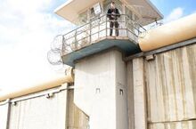 מגדל השמירה ח׳ בבית הסוהר גלבוע, שתחתיו היה פתח היציאה של מנהרת הבריחה[1]