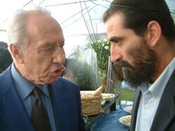 יהושוע המאירי ושמעון פרס, משוחחים, מאי 2012