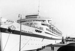 Bundesarchiv Bild 183-H27992, Lazarettschiff "Wilhelm Gustloff" in Danzig.jpg