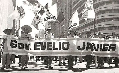 הפגנה בפברואר 1986, ימים לאחר ההתנקשות ב-Evelio Javier, דבר שגרם להצתת את תחילת המחאה