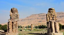 Colossi of Memnon May 2015 2.JPG